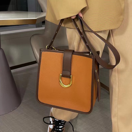 Woman fashion square leather bucket bag 202463